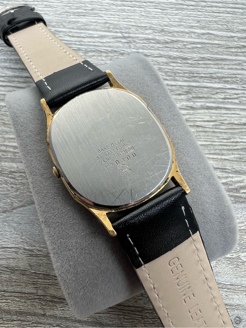 Seiko Gold Dial Men's Quartz Watch with Black Leather Strap - Picture 5 of 7